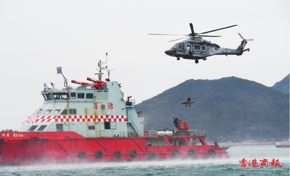 圖集丨模擬直升機墜落西貢牛尾海 民航處偕駐港部隊演習搜救