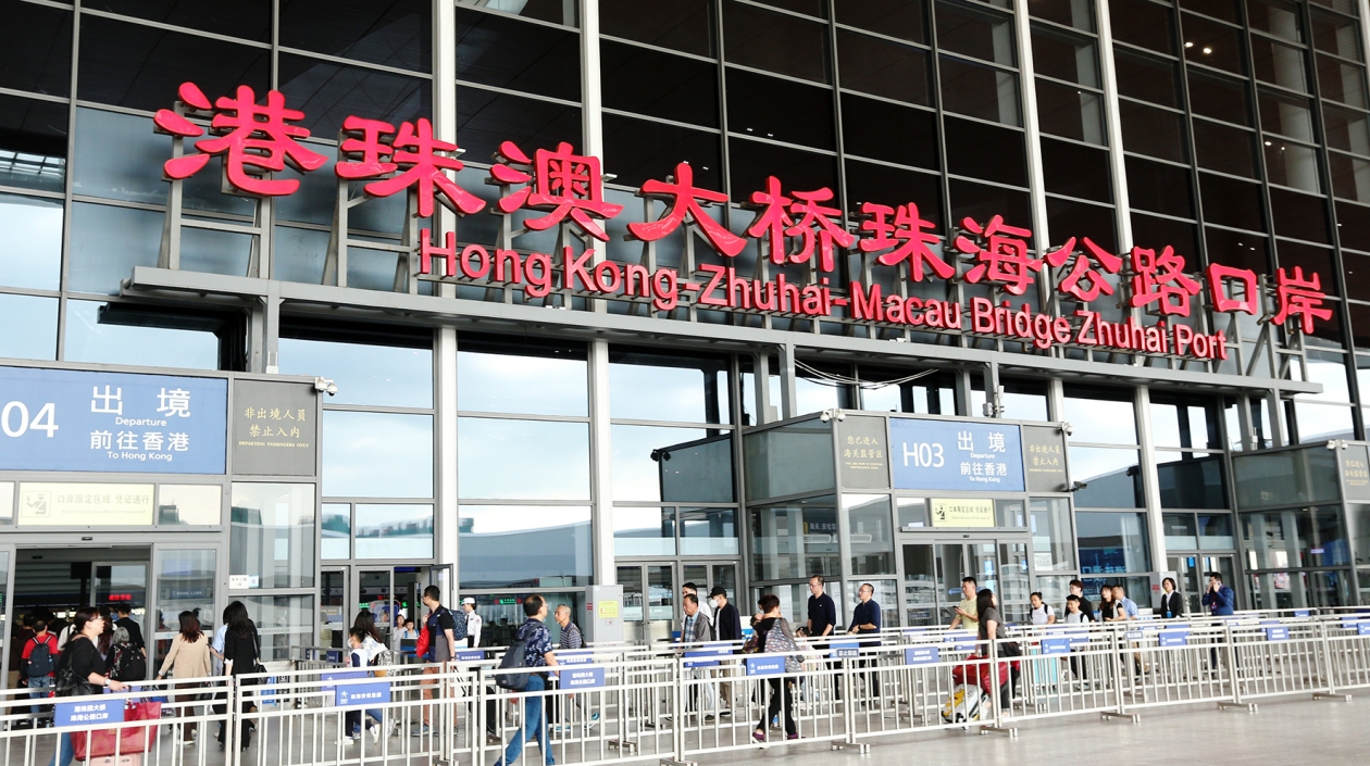 珠海機場—港珠澳大橋—香港機場「經珠港飛」明日在港珠澳大橋珠海口岸正式開通