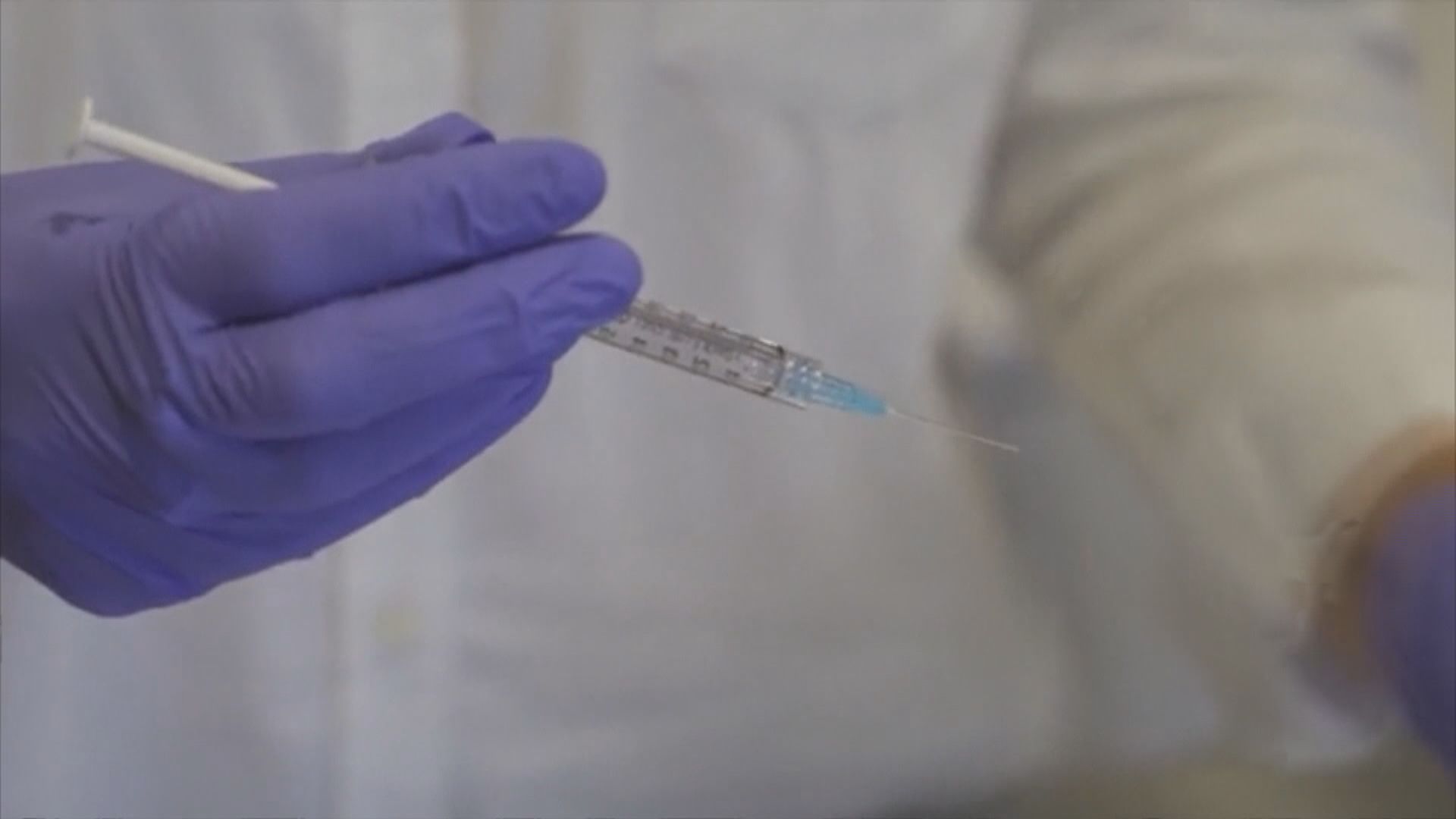 新一代XBB新冠疫苗首階段供長者接種 周三起可網上預約