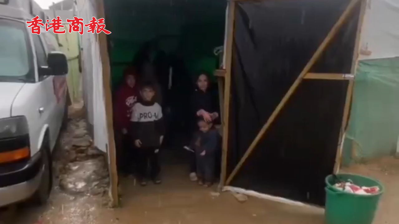 有片丨加沙大雨致帳篷被淹 加劇流離失所家庭災難