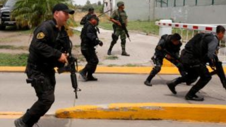墨西哥一節日派對遭武裝團體襲擊，致12死10餘傷
