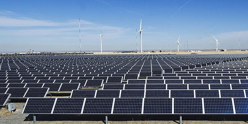 前11月中國太陽能發電裝機容量同比增近五成