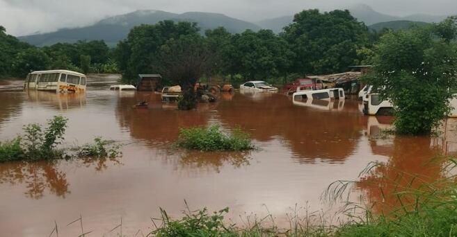南非洪災致6人遇難10失蹤