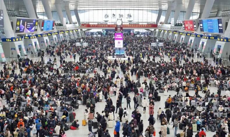中國春運首日跨區域人員流動近1.9億人次