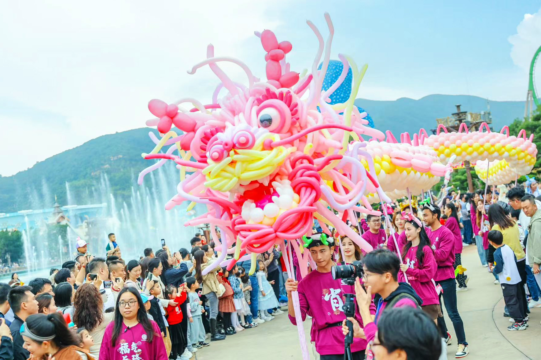 行運一條龍！珠海長隆歡迎「隆重」過大年