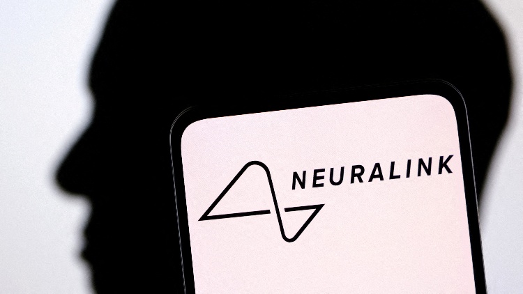 馬斯克：Neuralink首位人類受試者似乎已完全康復 可僅憑思維移動鼠標