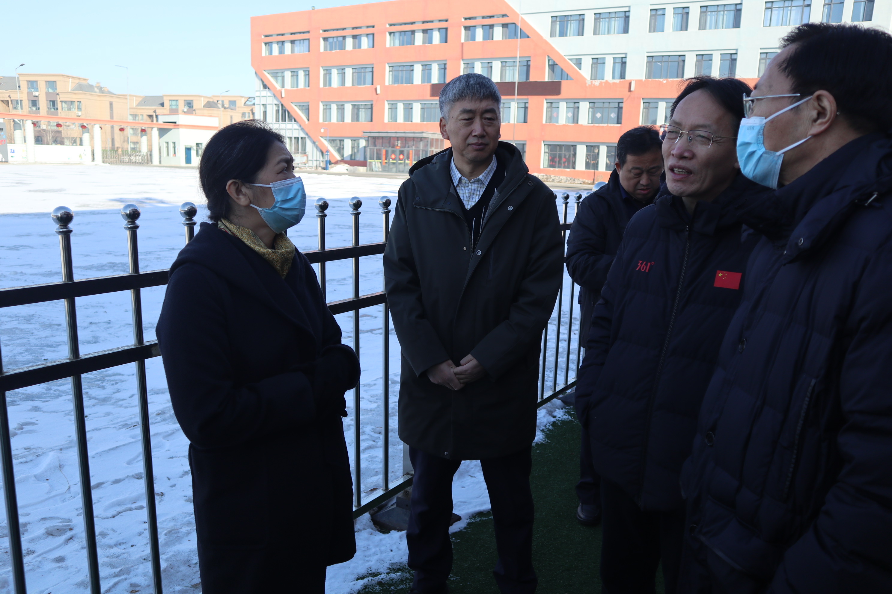 黑龍江省政協副主席遲子建調研平房區冰球館 賦能亞冬會特色彰顯貢獻力量