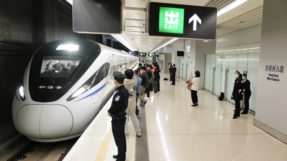 港鐵：復活節假期將至 香港至深圳高鐵班次將加強