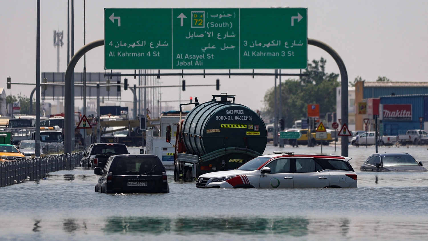 多圖 | 阿聯酋仍受水浸影響 迪拜國際機場連續3天受阻