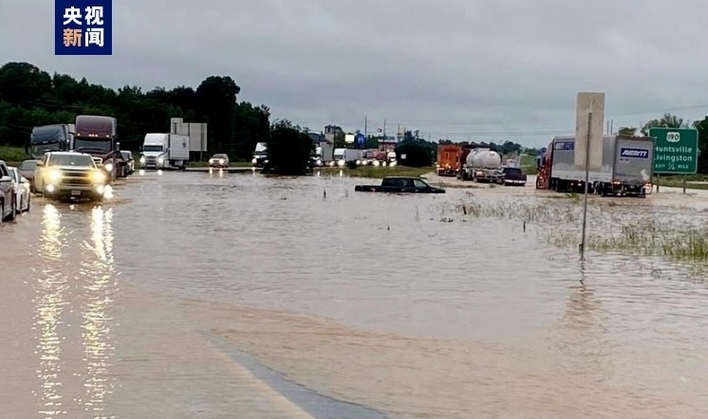 美國得州部分地區因強降雨和洪水發布強制疏散令