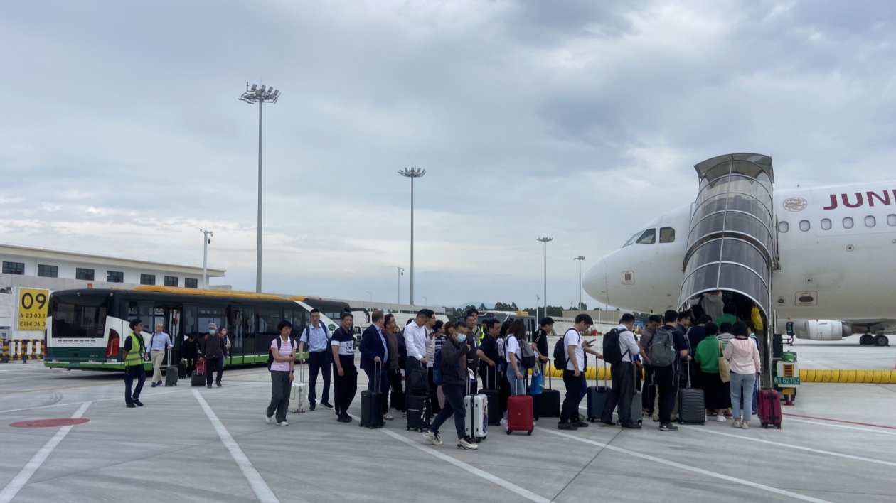 惠州機場改擴建機坪正式啟用
