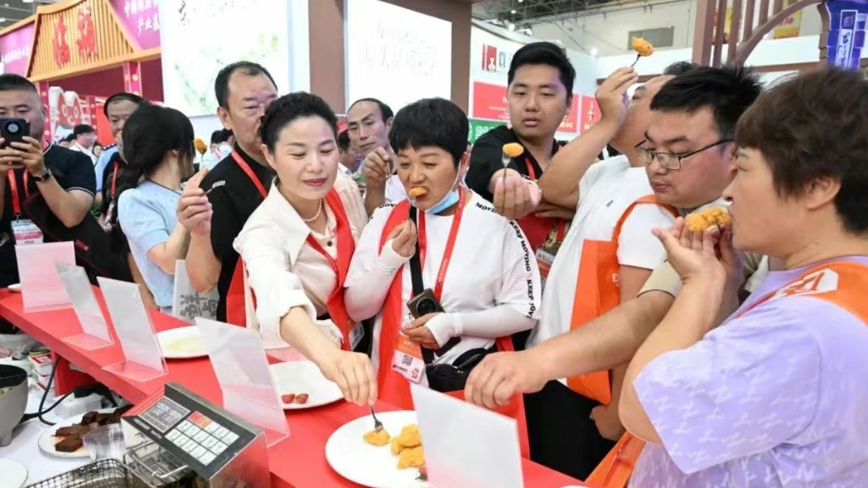 雙匯300餘種產品亮相第二十一屆中國（漯河）食博會 以產品硬實力展現創新成果