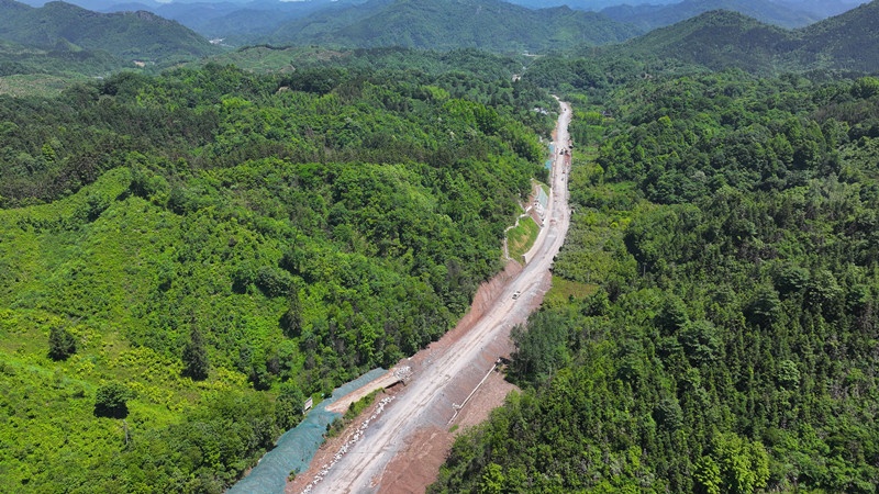 皖黃山：祁黟公路改建工程建設提速