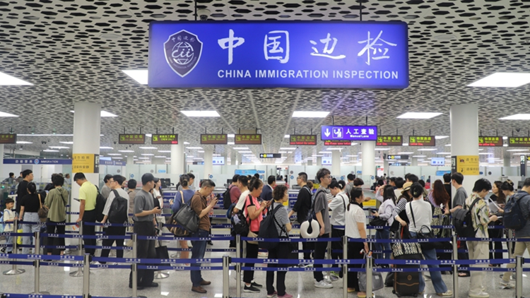 突破200萬人次！深圳機場口岸2024年度出入境人員數量創新高