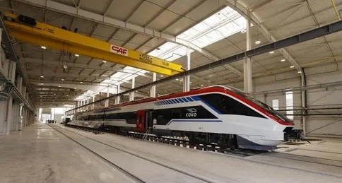 中國研製匈塞鐵路高速動車組在塞爾維亞首次亮相