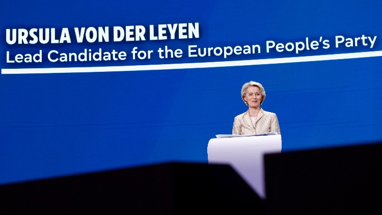 歐洲人民黨保持歐洲議會最大黨團地位 馮德萊恩連任歐委會主席有懸念