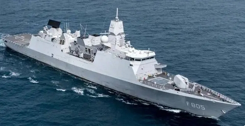 國防部新聞發言人張曉剛就荷蘭海軍艦載直升機挑釁答記者問