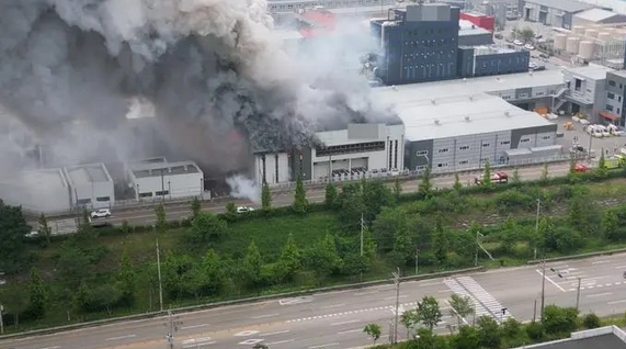 韓國一電池廠發生火災 現場已發現20多具遺體