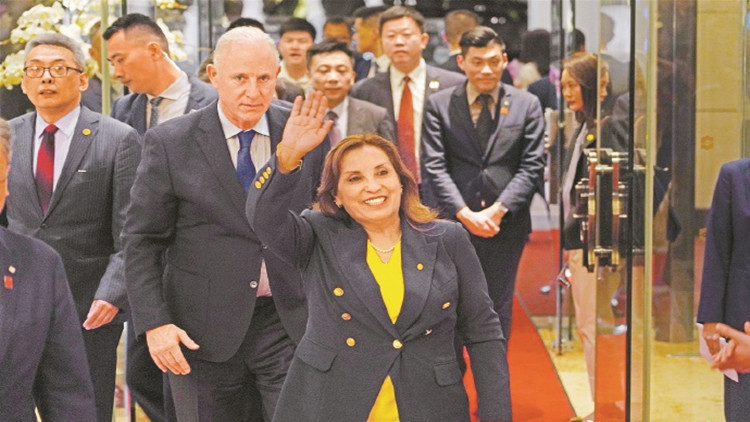 秘魯總統抵達深圳