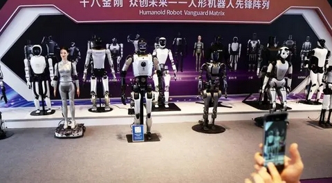 大模型、人形機器人、自動駕駛……世界人工智能大會透露AI發展新趨勢