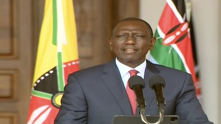 肯尼亞總統魯托解散內閣