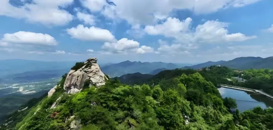 河南信陽推出微短劇《雞公山傳奇之雲中戀》