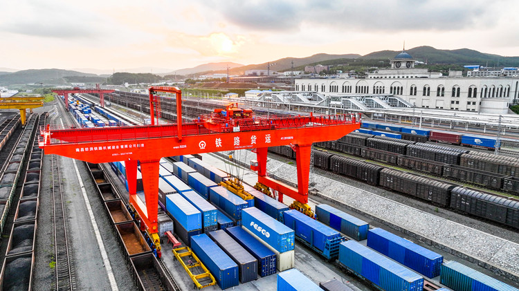 上半年中國鐵路完成固定資產投資同比增長10.6%