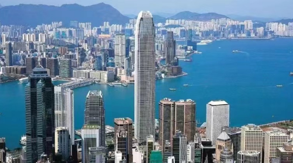 調查：香港投資者對市場展望審慎樂觀  最有興趣投資人工智能和醫保行業