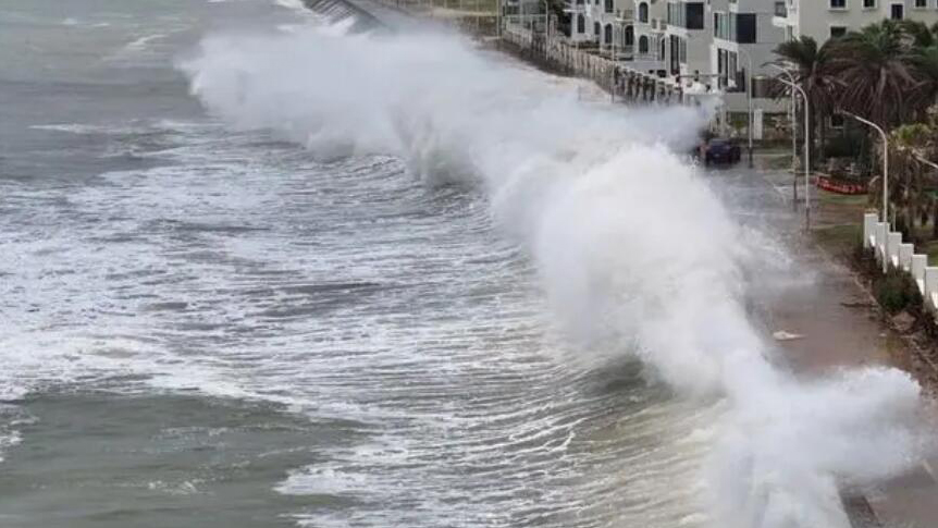 颱風「派比安」已在海南島萬寧市禮紀鎮沿海地區登陸
