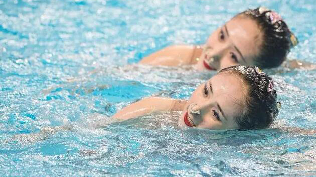 中國花樣游泳隊出征巴黎奧運會 深圳姐妹花：希望站上最高領獎台