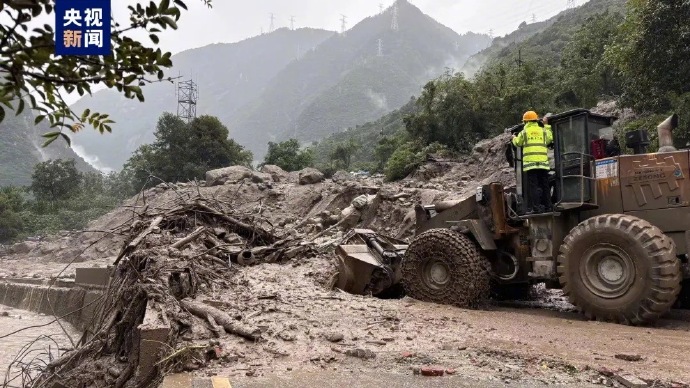 四川康定特大山洪泥石流災害已造成8人遇難19人失聯