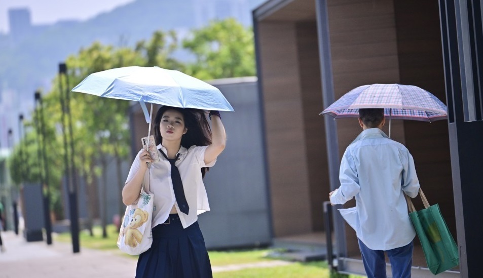 天文台下午錄得34.2度高溫 追平國慶日最熱紀錄