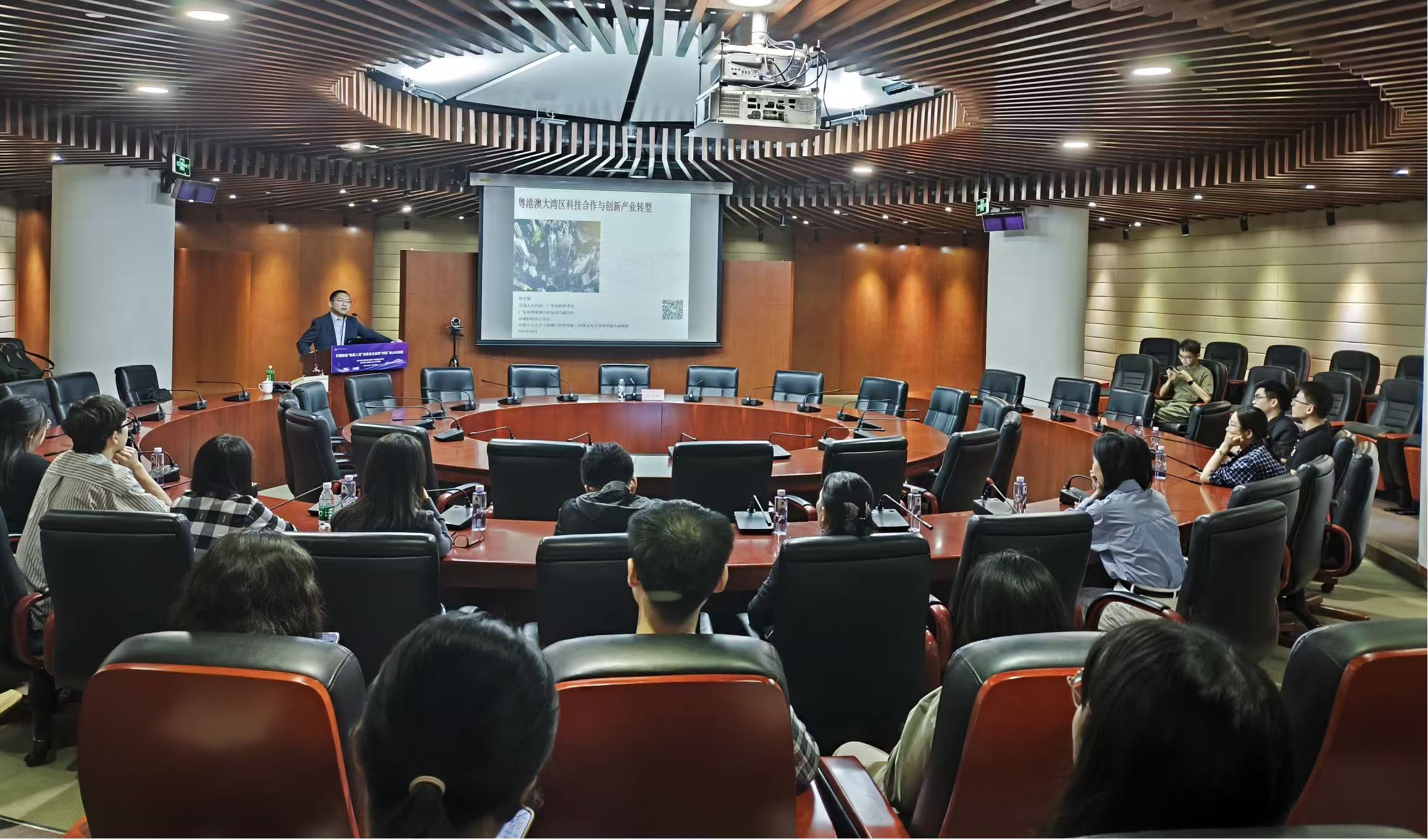 深圳龍崗：提高公職人員履職水平 平湖街道幹部「新人」赴港中大（深圳）培訓