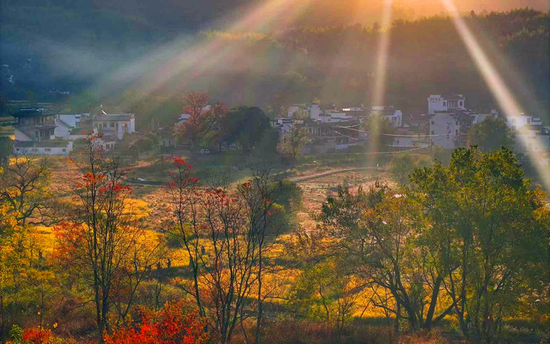 黟縣風光大片「塔川秋色」穹幕上映