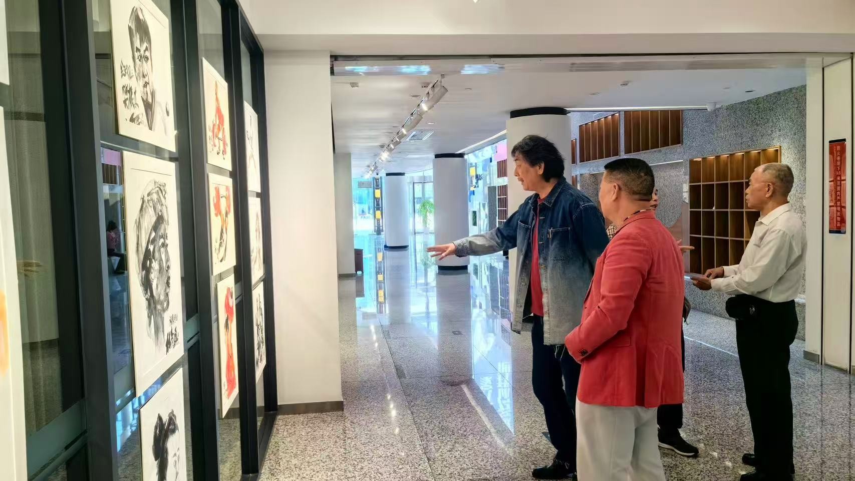 定格全運瞬間 凝聚灣區深情 ——「瞬間・永恆」十五運會主題速寫畫展亮相寶安區文化館