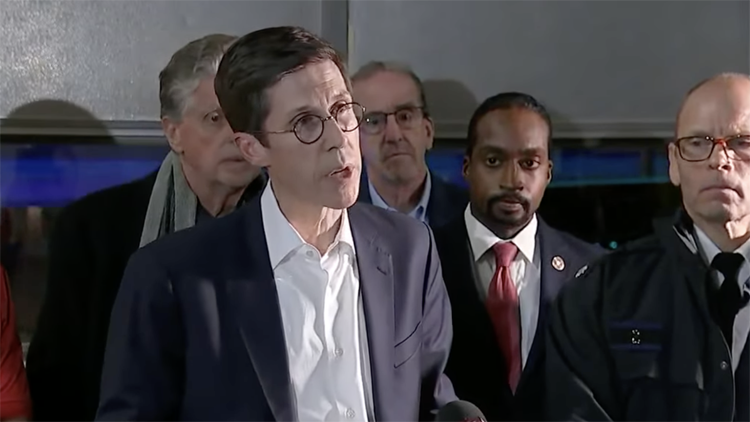 美布朗大學槍擊案已致2死8重傷 槍手仍未被捕