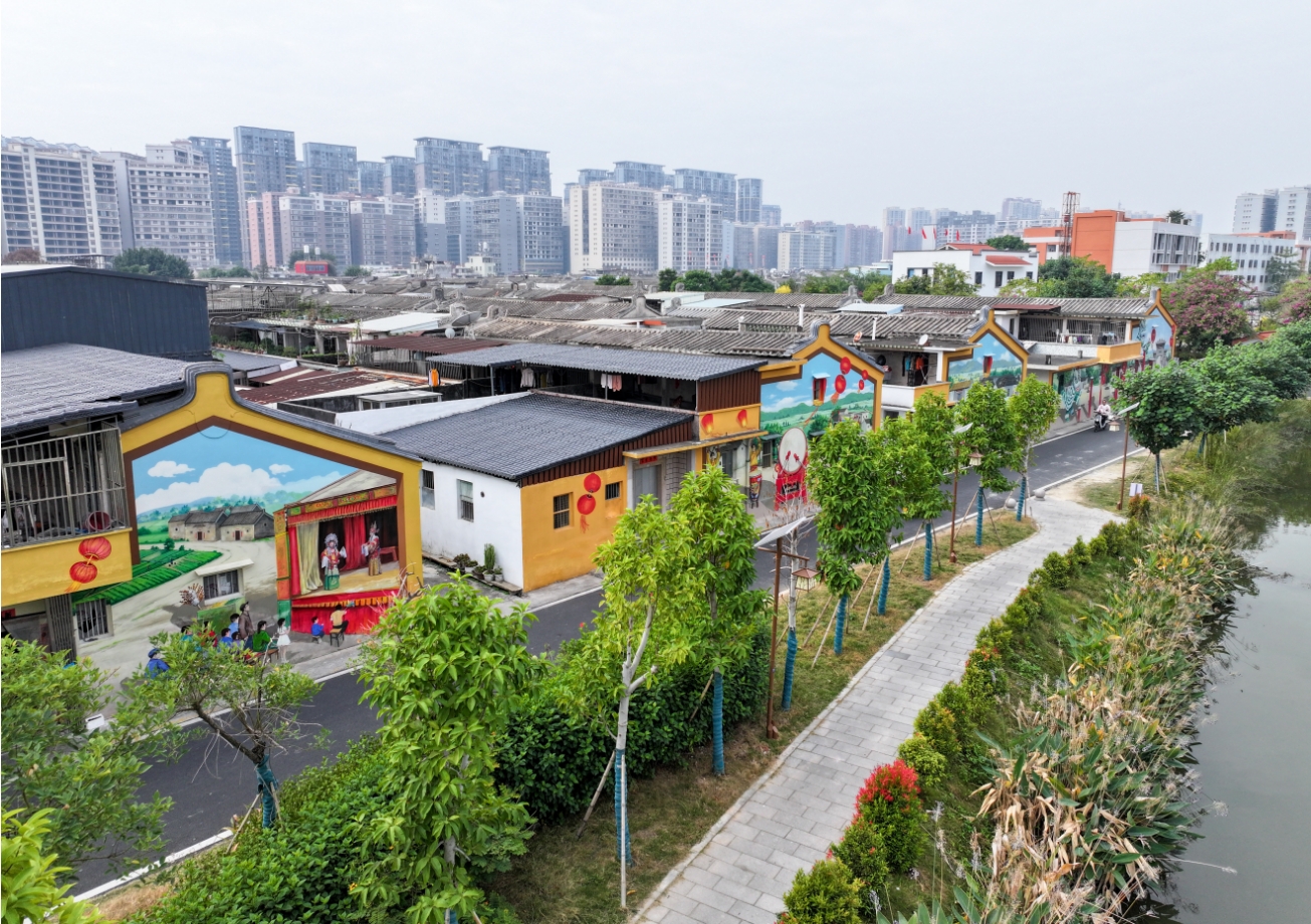 「聚揭百千萬·網聚正能量」主題採風活動看揭陽風貌帶新畫捲