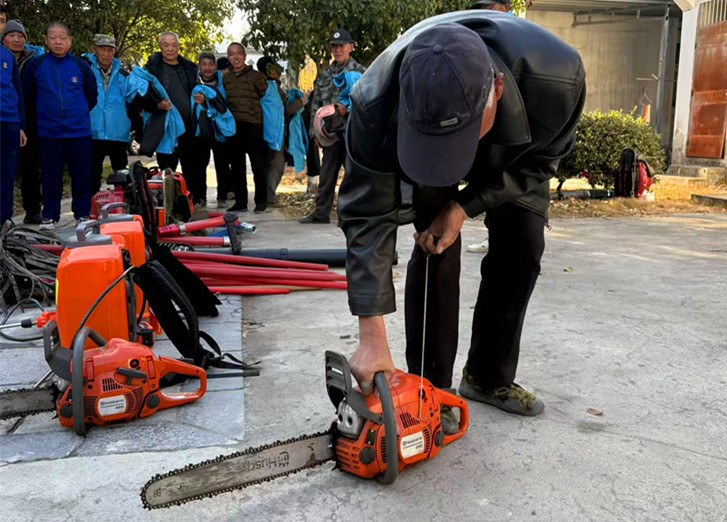 皖黟縣西遞鎮:開展消防應急演練 築牢冬季安全防線