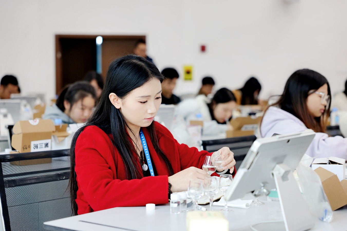 2025「五糧液」杯中國大學生酒類創新創意大賽在四川宜賓圓滿收官 以賽為橋賦能酒業新發展