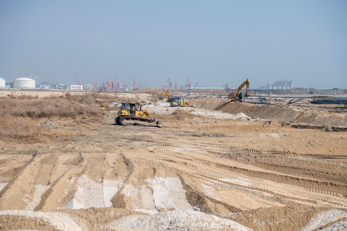 廣西北海港鐵山港20萬噸級航道陸域工程全面啟動