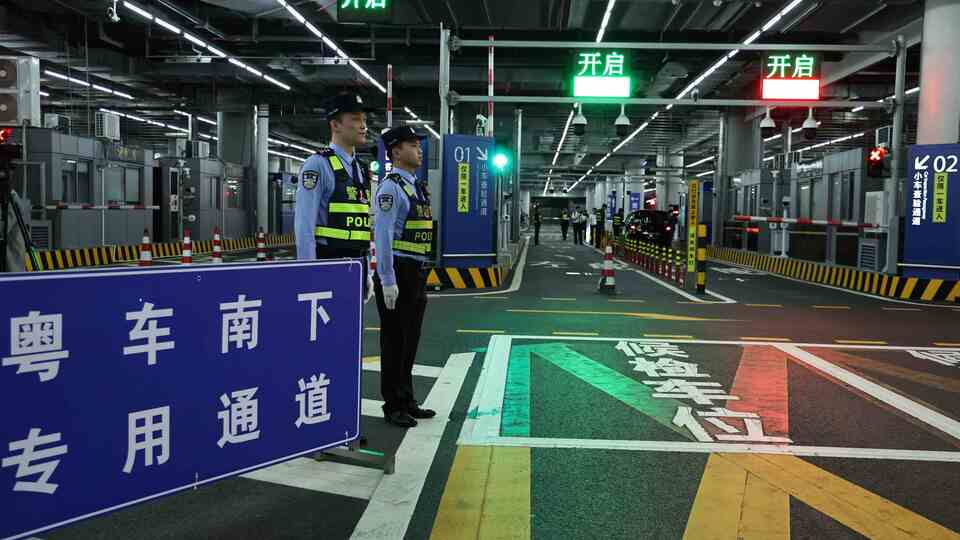 粵車南下實施首日已有車主收「牛肉乾」 陳恒鑌籲透過運輸署App預先找泊位