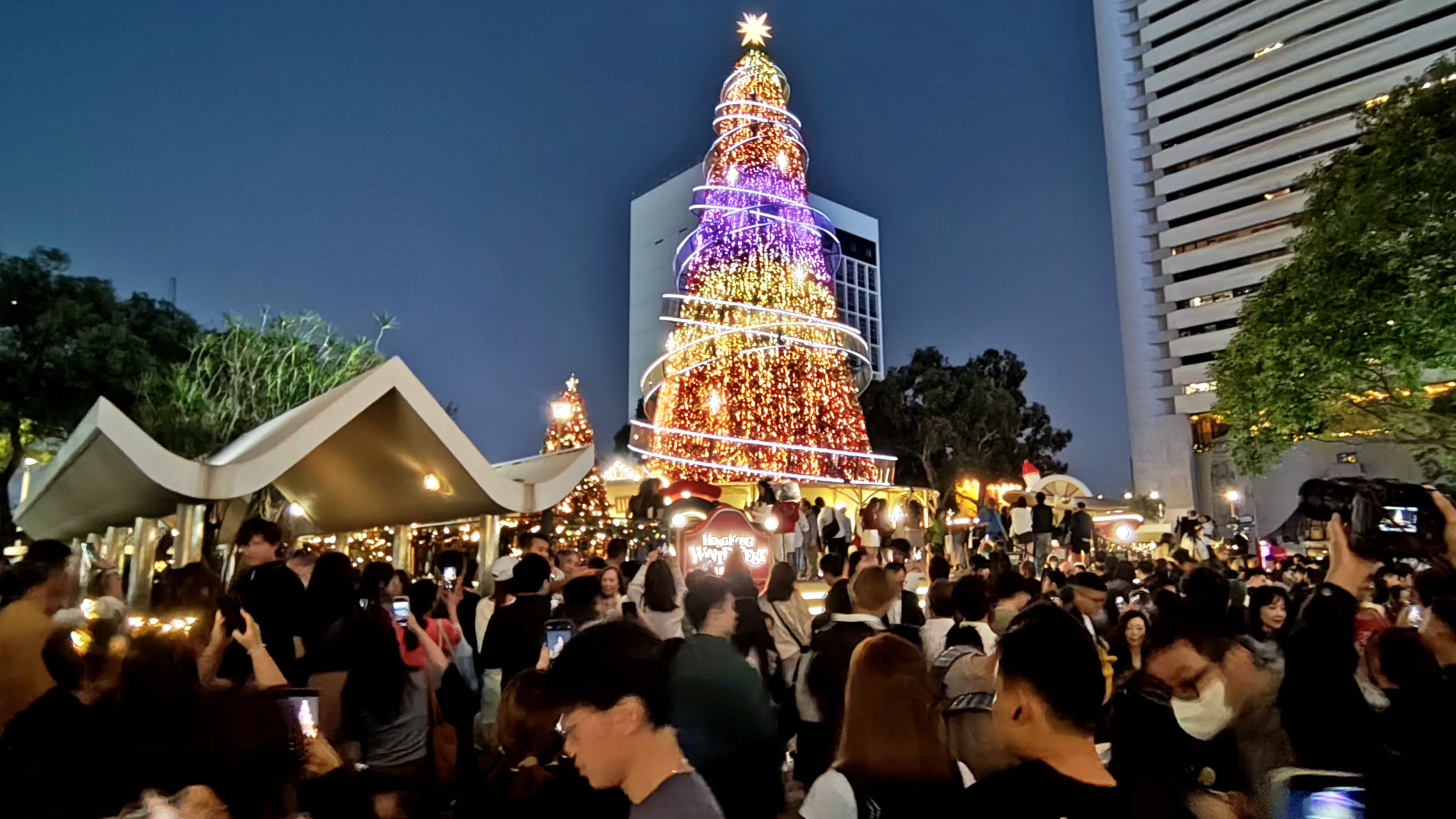 香港研究協會調查發現 24%受訪市民增加聖誕消費