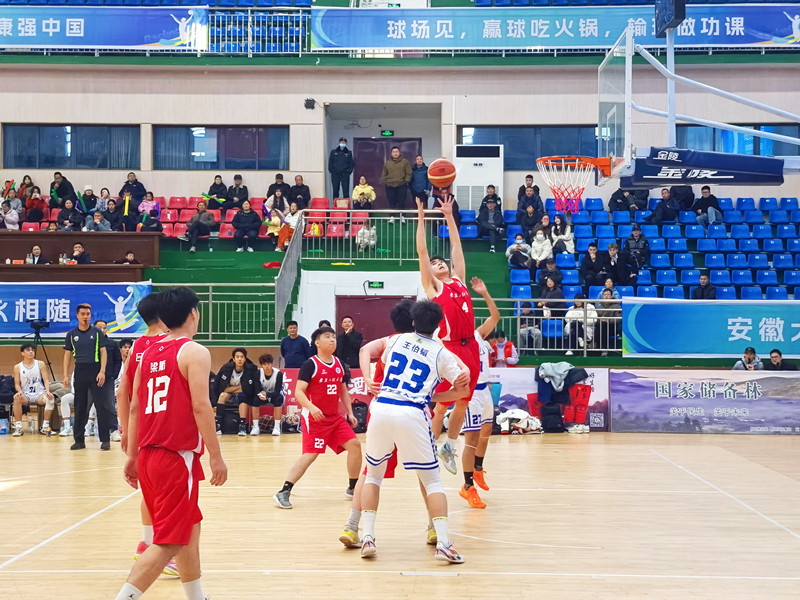 皖黟縣：安徽大學生籃球超級對抗賽決賽圓滿落幕